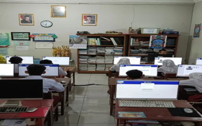 81 SISWA KELAS VI MIN 3 BANYUMAS IKUTI GLADI BERSIH TKA